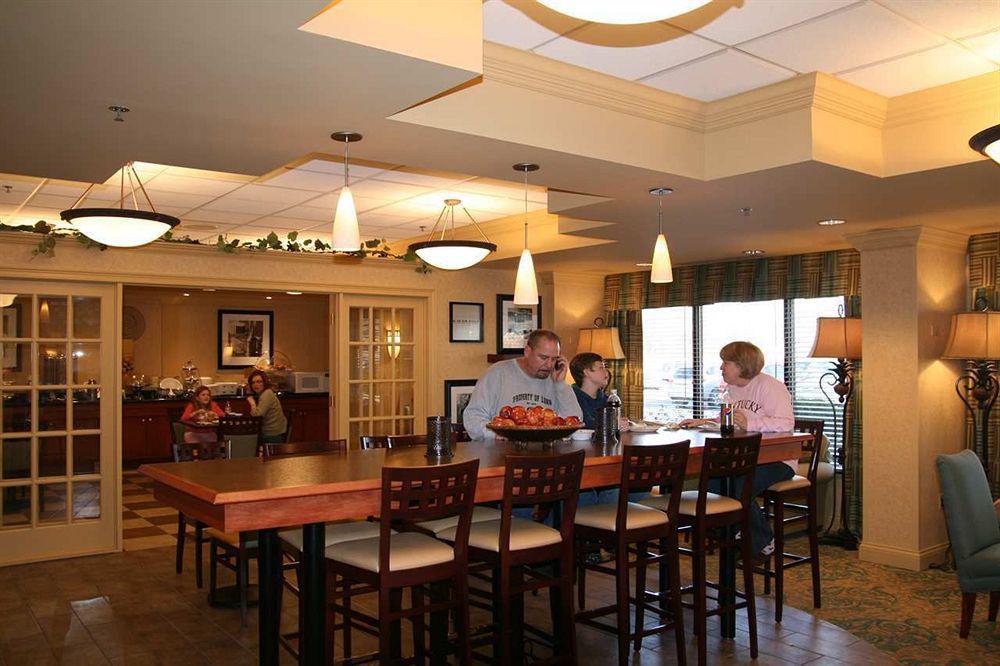 Hampton Inn Mount Vernon Restoran fotoğraf